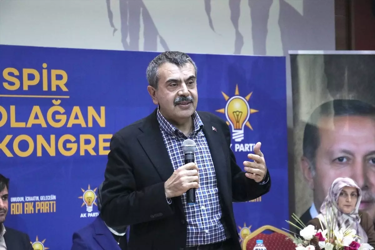 Milli Eğitim Bakanı Tekin, Erzurum’da partisinin ilçe kongresinde konuştu Açıklaması