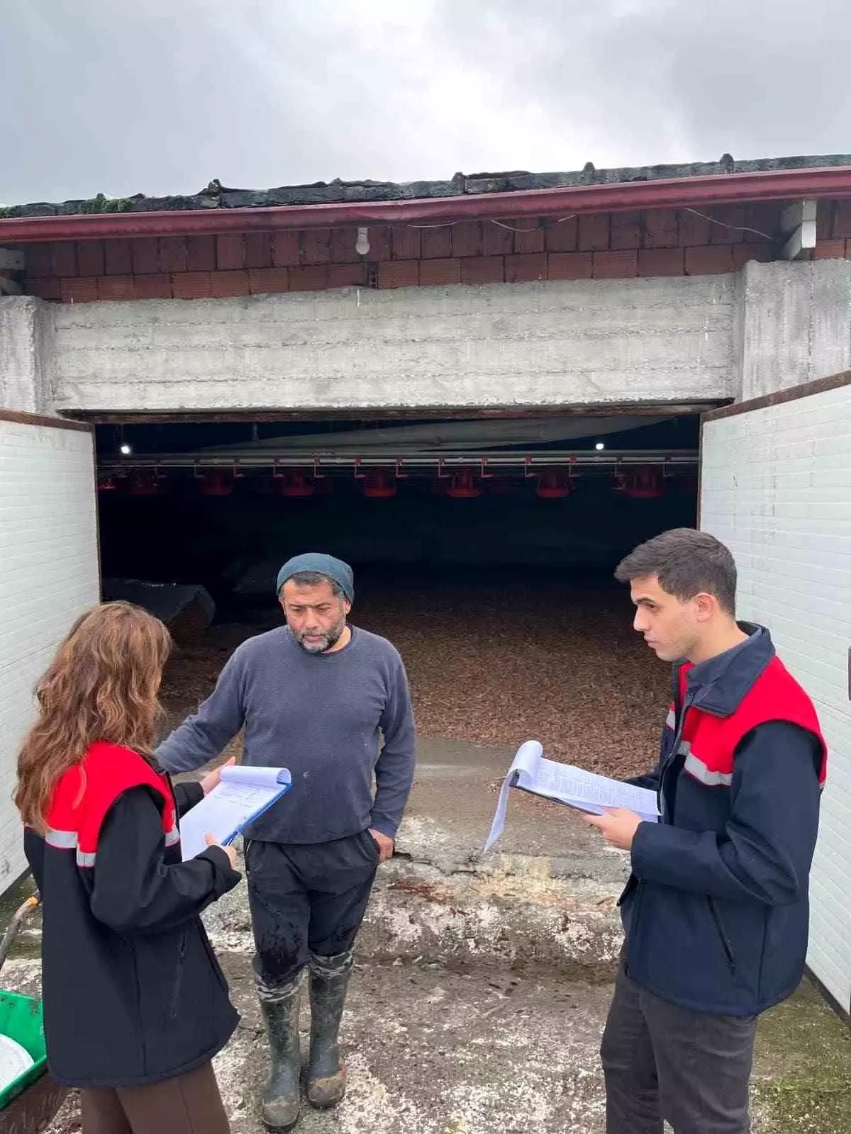 Çaycuma’da Kanatlı İşletmelere Biyo Güvenlik Denetimi